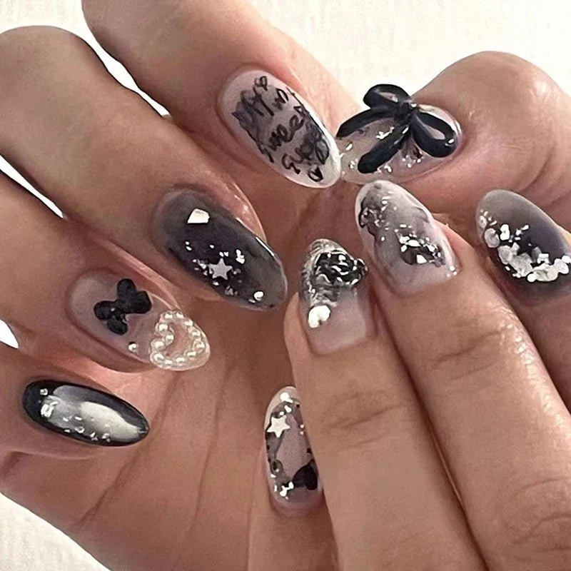 Faux Ongles à Coller – Noeud & Strass