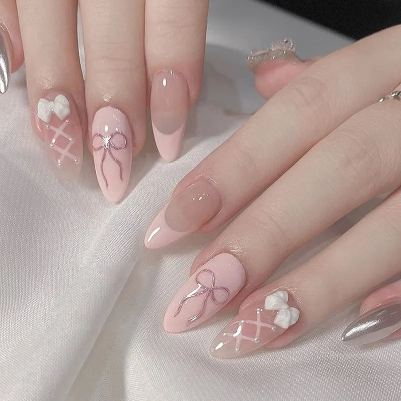 Faux Ongles à Coller – Noeud & Strass