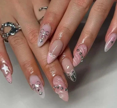 Faux Ongles à Coller – Noeud & Strass