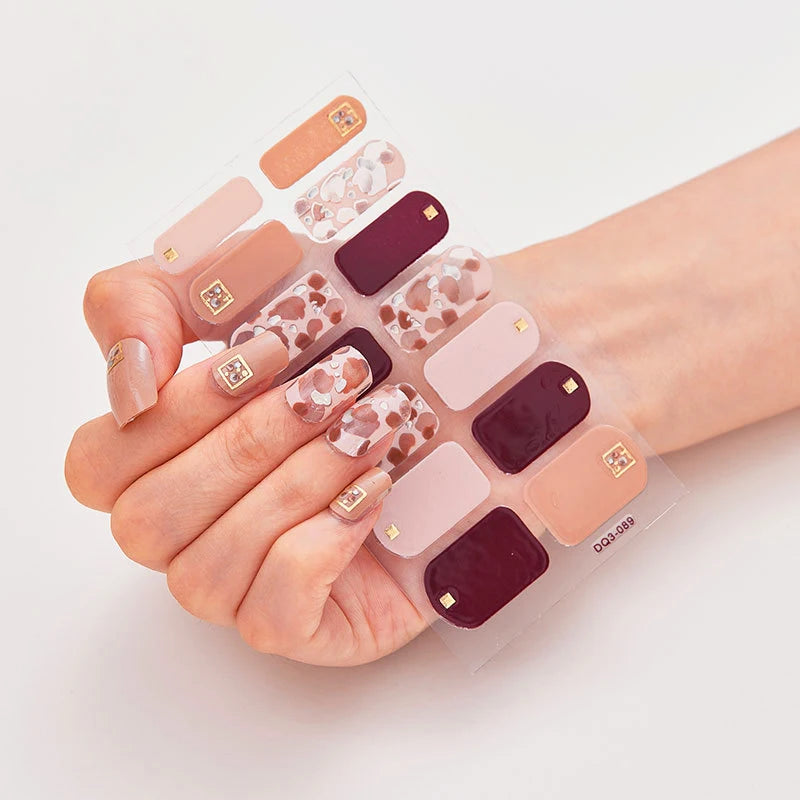 Stickers Gel Semi-Cuits pour Ongles – 112 Designs