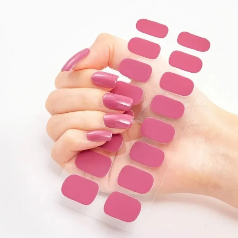 Stickers Gel Semi-Cuits pour Ongles – 112 Designs