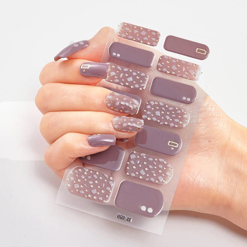 Stickers Gel Semi-Cuits pour Ongles – 112 Designs