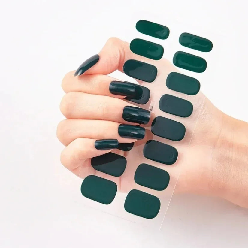 Stickers Gel Semi-Cuits pour Ongles – 112 Designs